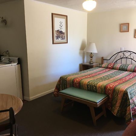 Sun -N- Sand Motel Kanab Bagian luar foto